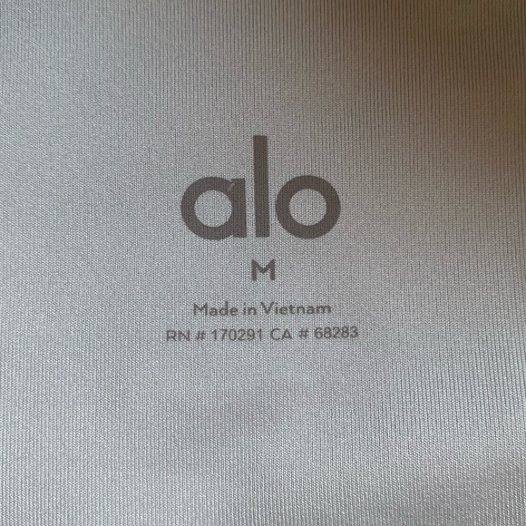 ALO YOGA | Alosoft Highlight Bra Size M Tank Athletic Color Heather Grey - Picture 5 of 12